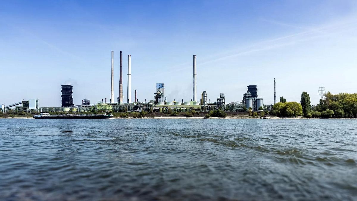 Alman Thyssenkrupp'un üst düzey yöneticileri neden istifa ediyor?