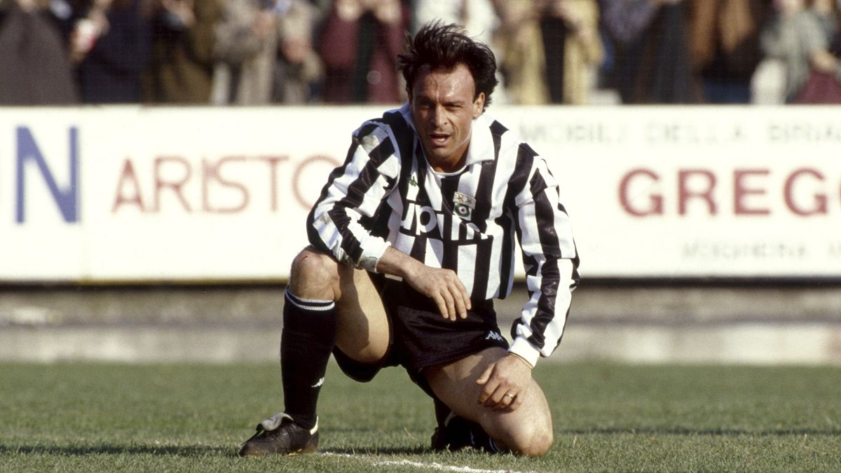 Juventus ve Inter'in eski forveti Salvatore 'Totò' Schillaci, 59 yaşında hayatını kaybetti.