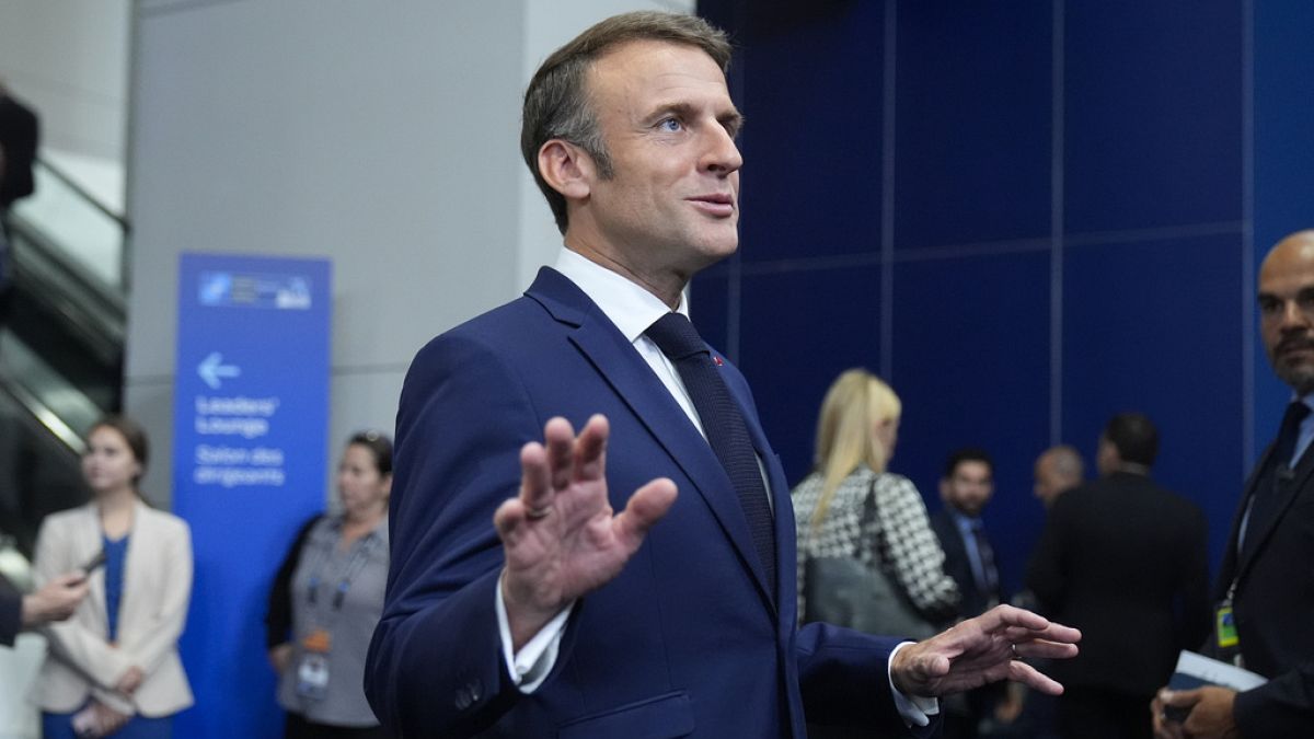 Macron parlamentoyu hükümet kurmaya çağırdı