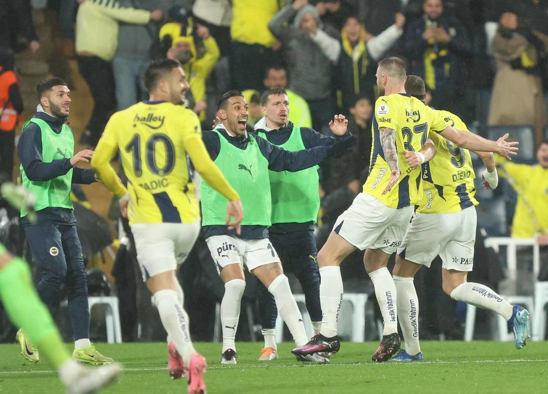 Fenerbahce --- Trabzonspor-con A-Photo_645582_191253