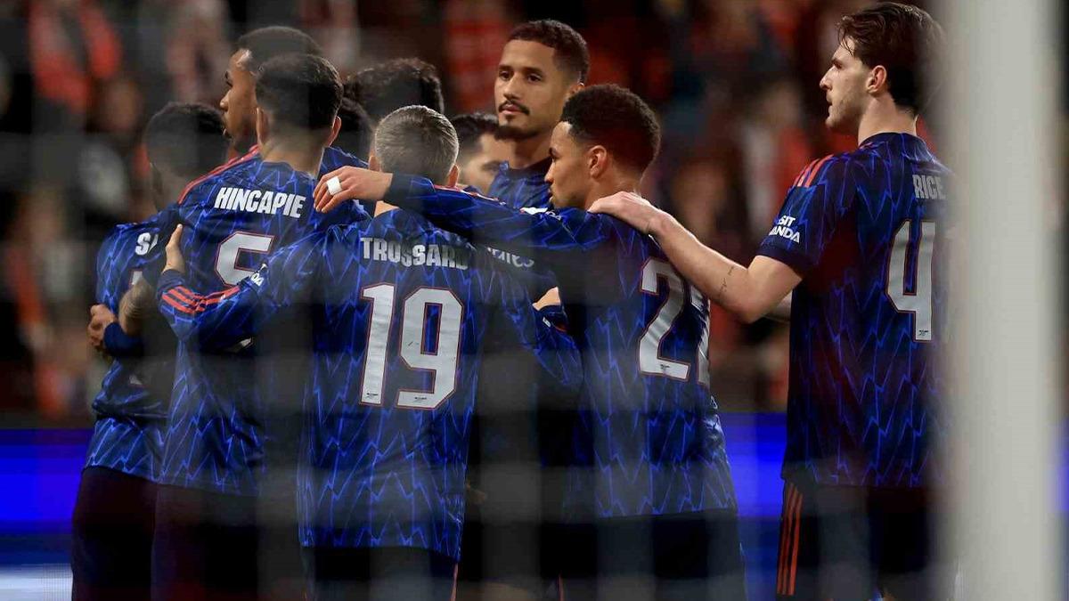 Arsenal, Şampiyonlar Ligi’nde Slavia Prag’ı da 3-0 geçerek 4’te 4 yaptı! İngiliz ekibi coştu... -