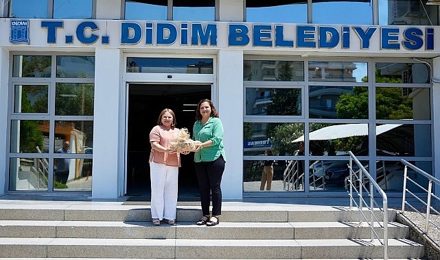 Afyonkarahisar Belediye Başkanı Burcu Köksal, Didim Belediye Başkanı Hatice Gençay'ı ziyaret etti.  - GÜNDEM
