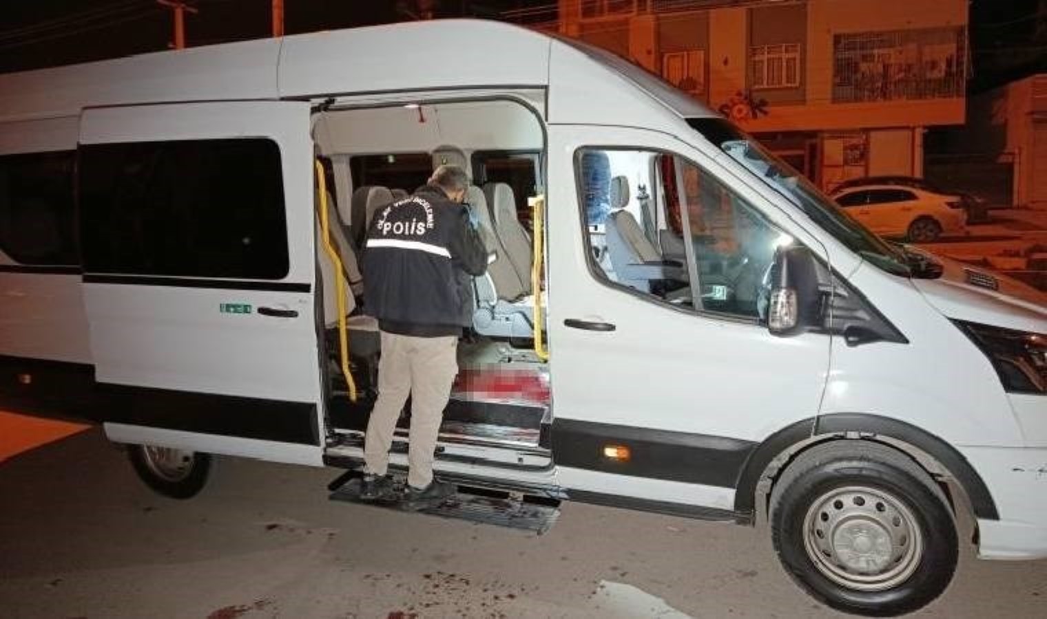 Adana'da 'iş arkadaşı' dehşeti... Boynundan bıçaklayıp, kaçtı! - Son Dakika Türkiye Haberleri