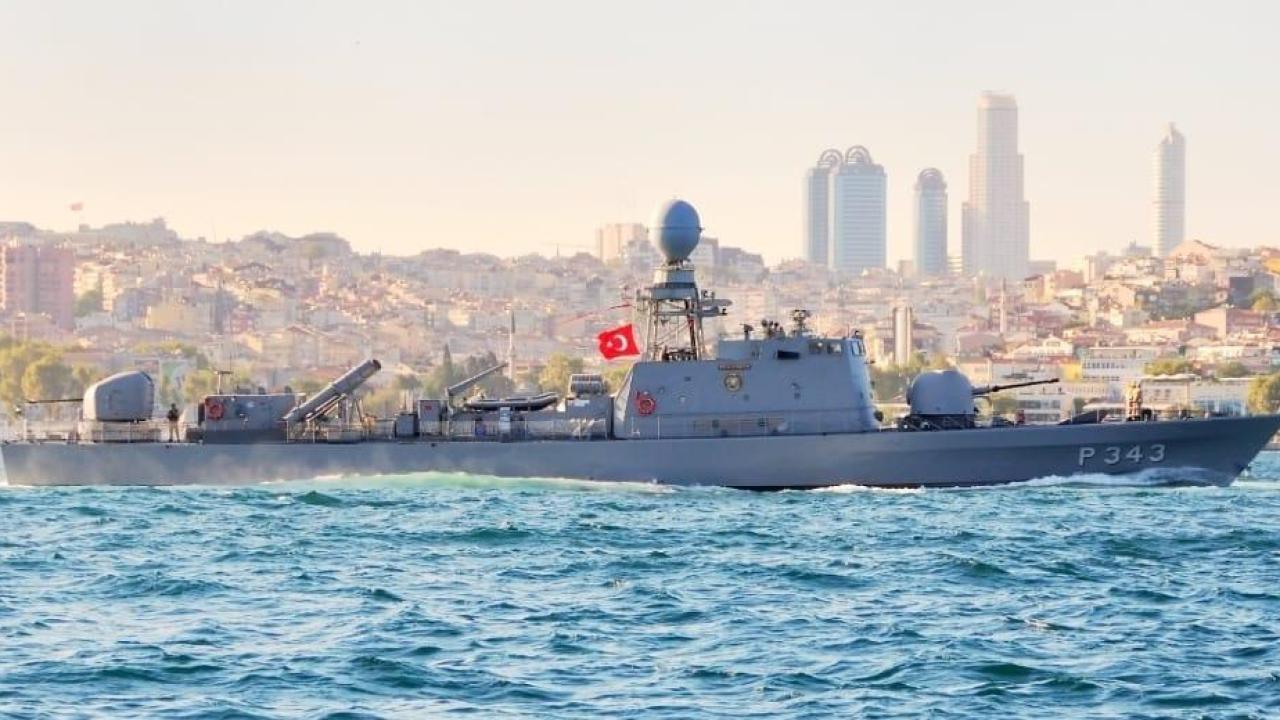 Türk savaş gemileri KKTC limanlarında ziyaretçilere açık olacak