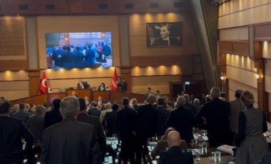 İstanbul Büyükşehir Belediye Meclisi'nde LGBT mücadelesi: oturum ertelendi