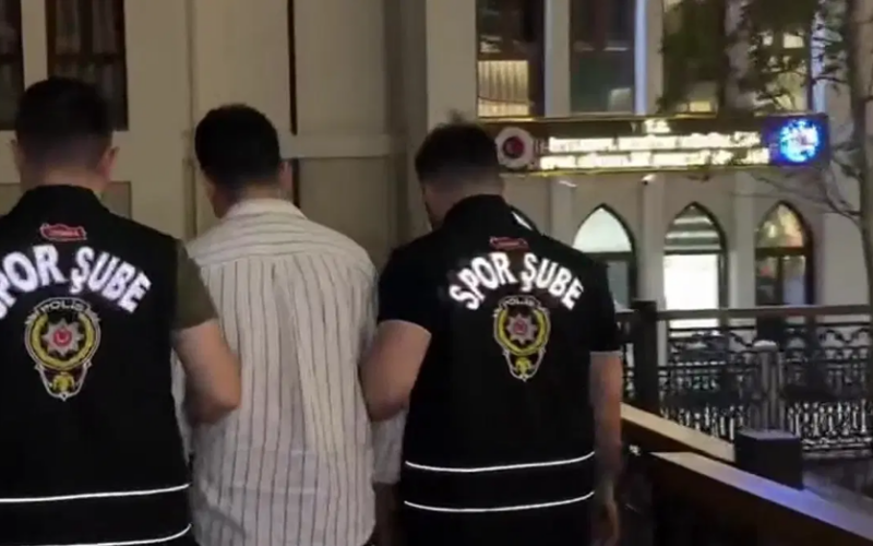 "Bilet var" diye bağırınca yakalandılar, üç yıl hapis cezası isteniyor