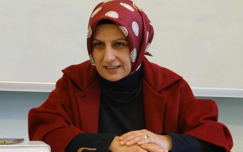 AK Parti'de Fatma Betül Sayan Kaya’nın görevine Hülya Terzioğlu getirildi